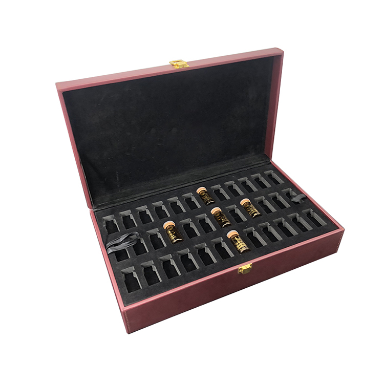 Chic Travel-Friendly PU Leather Essential Oil Gift Set