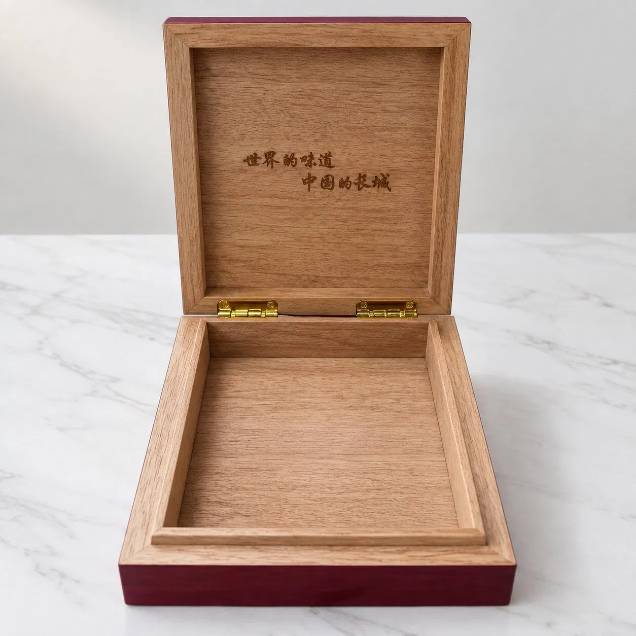 Custom Wooden Cigar Humidor Box with Premium Craftsmanship Luxury Gift Packaging for Tobacco Collection