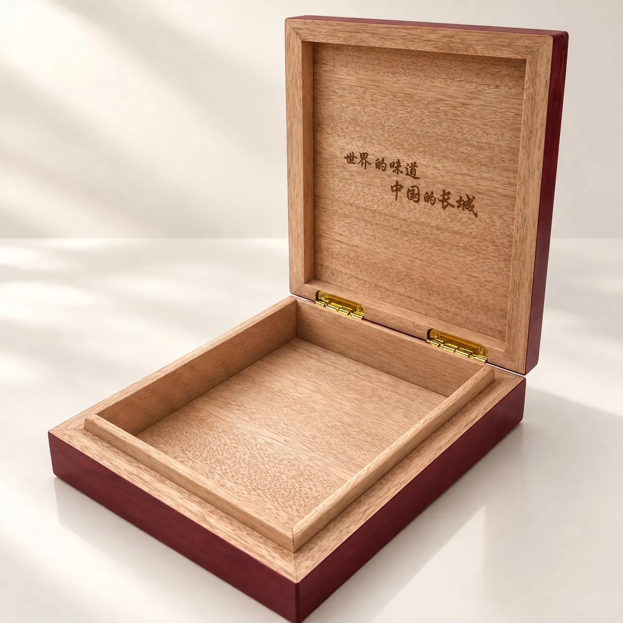 Custom Wooden Cigar Humidor Box with Premium Craftsmanship Luxury Gift Packaging for Tobacco Collection