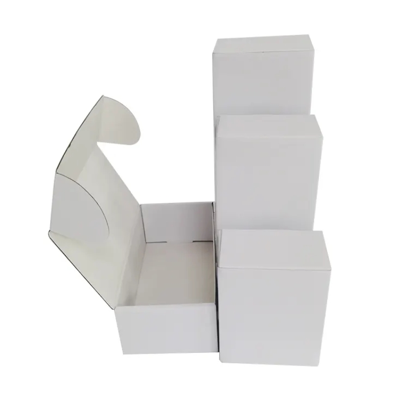 Customizable Solid White Kraft Paper Gift Boxes for Clothing