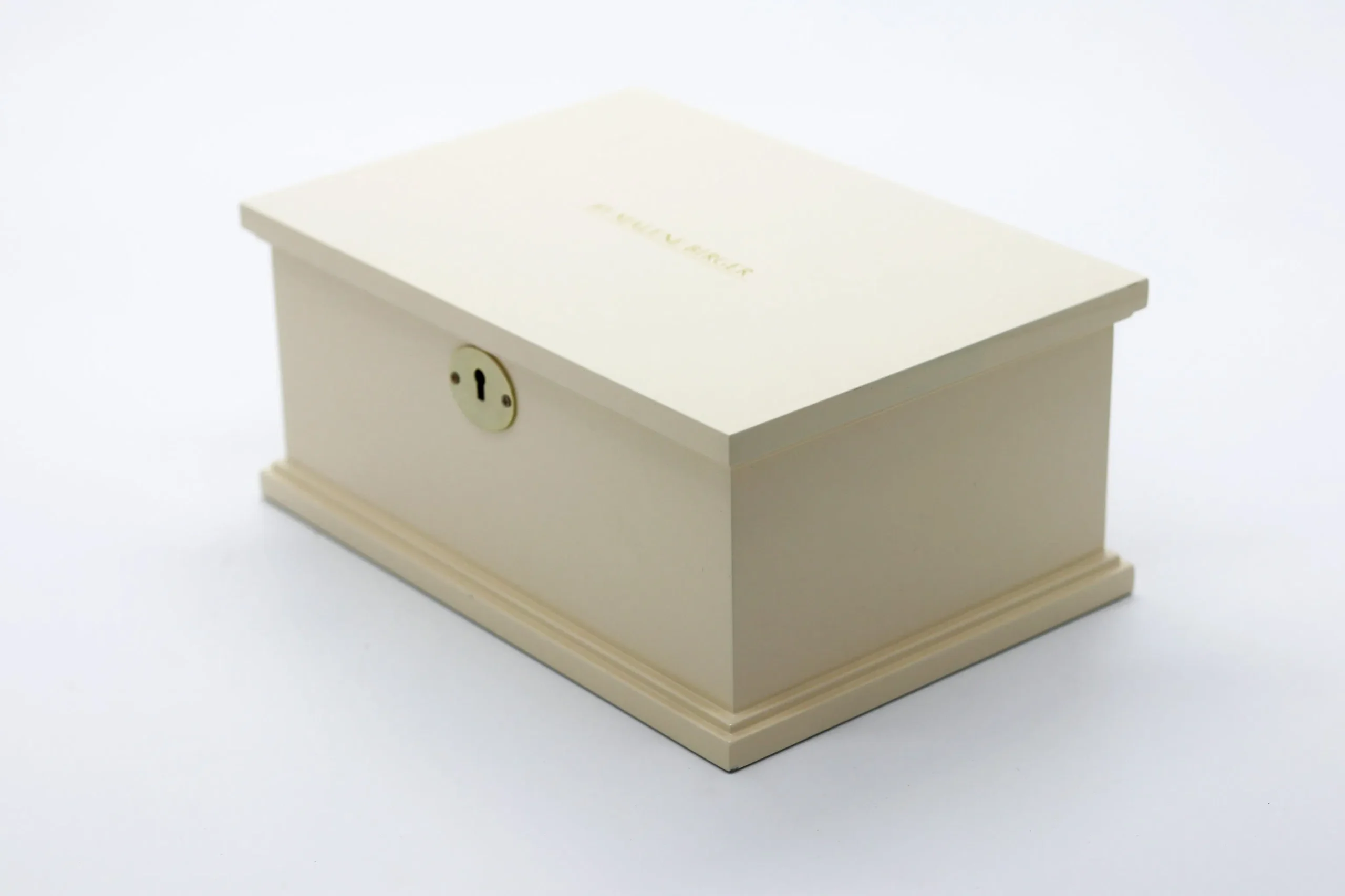 Elegant Christmas jewelry box with music mechanism